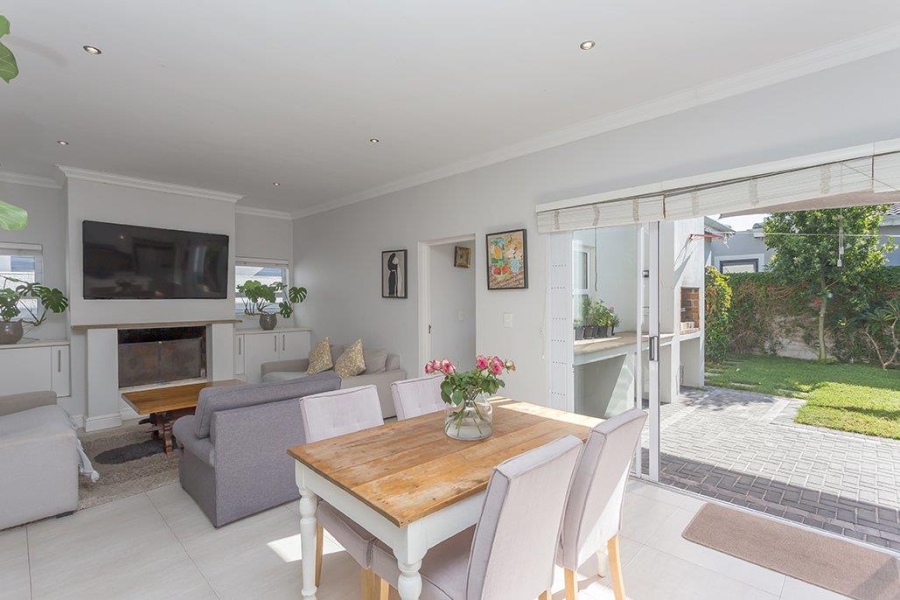 2 Bedroom Property for Sale in Parklands North Western Cape